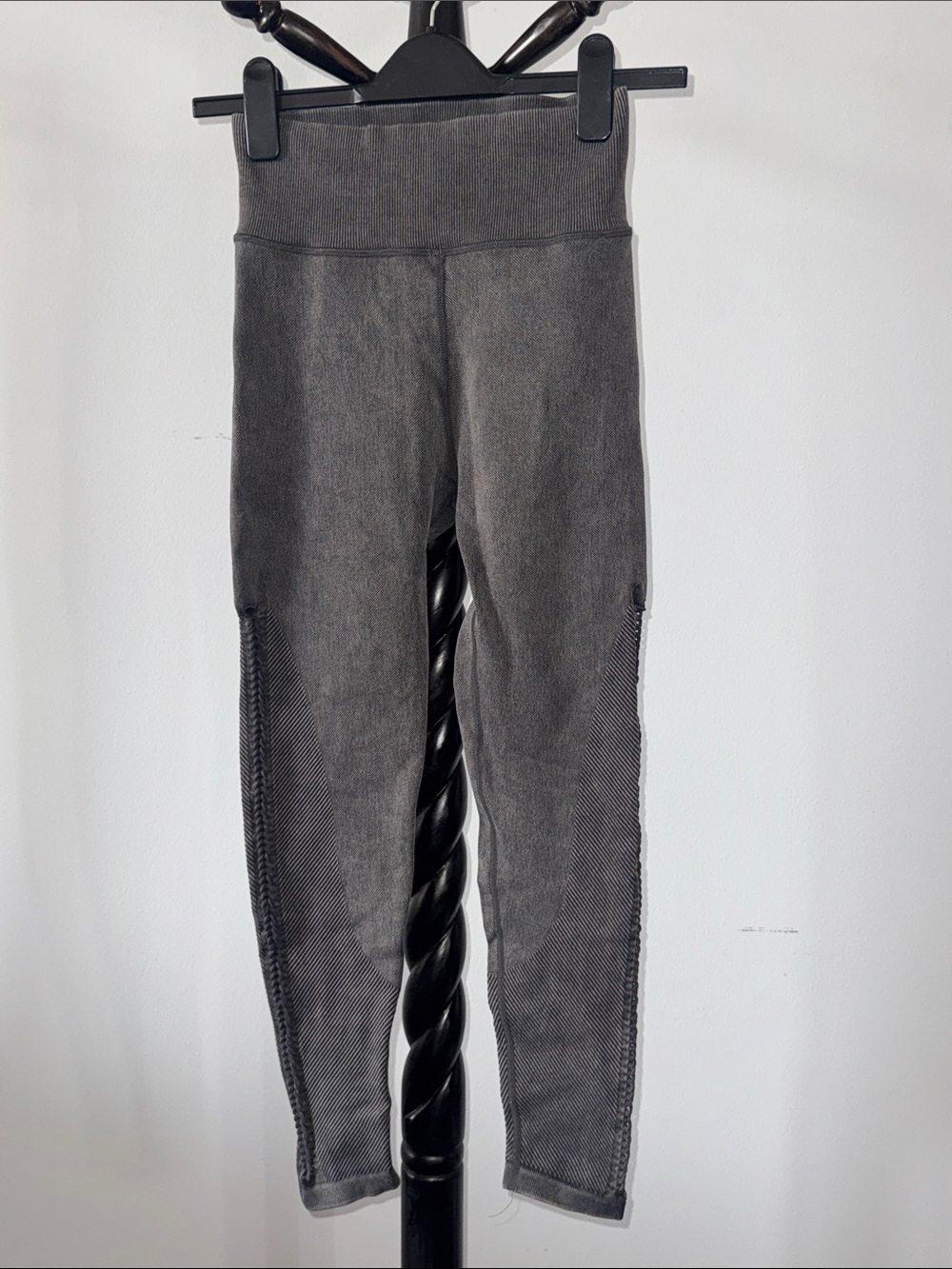 aerie Gray High-Waist Ribbed Leggings 8.T - Picture 1 of 4